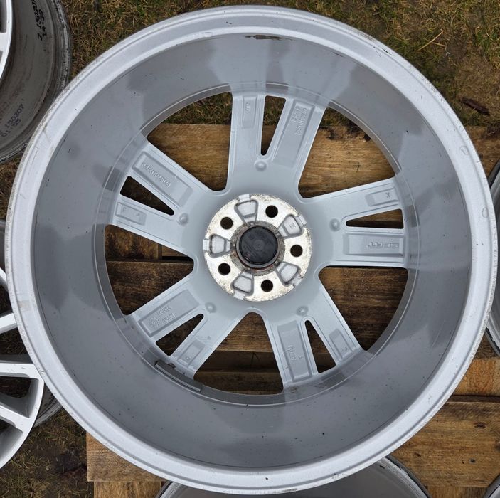 Felgi Oryginał Seat Arona Ibiza Kamiq Rapid Scala  6,5Jx17 ET48 5x100