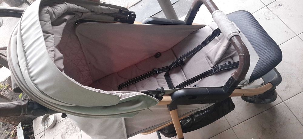 Продам дитячу колиску