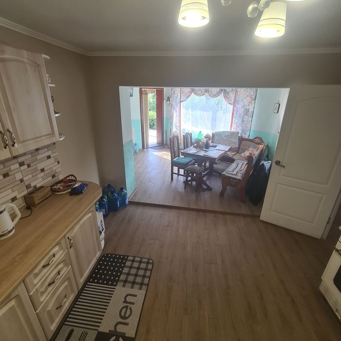 Продається 4-ьох кімнатний будинок в м.Берегове