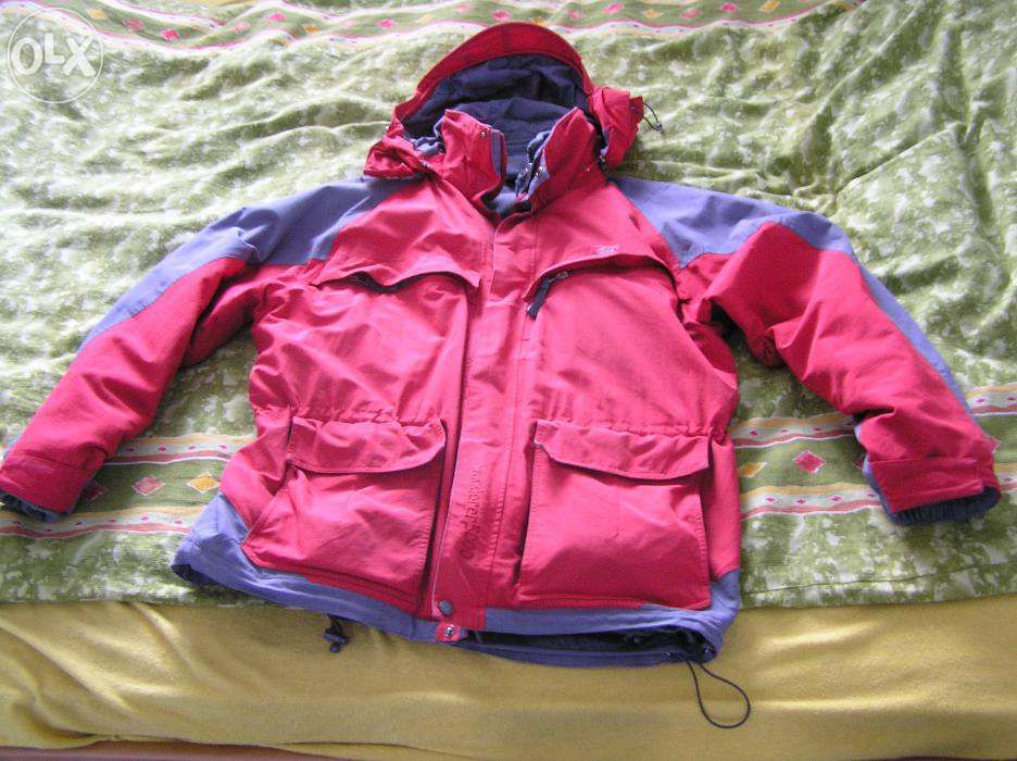 Kurtka trackingowa z polarem dużo kieszeni membrama.