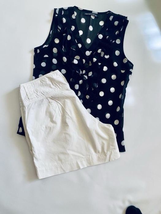 Костюм комплект білі шорти і блузка в горох xs набір