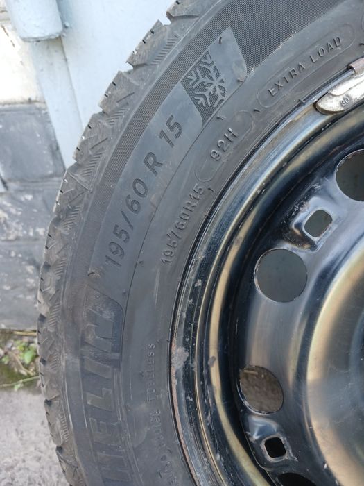 Шини зимові michelin на оригінальних дисках volkswagen r15