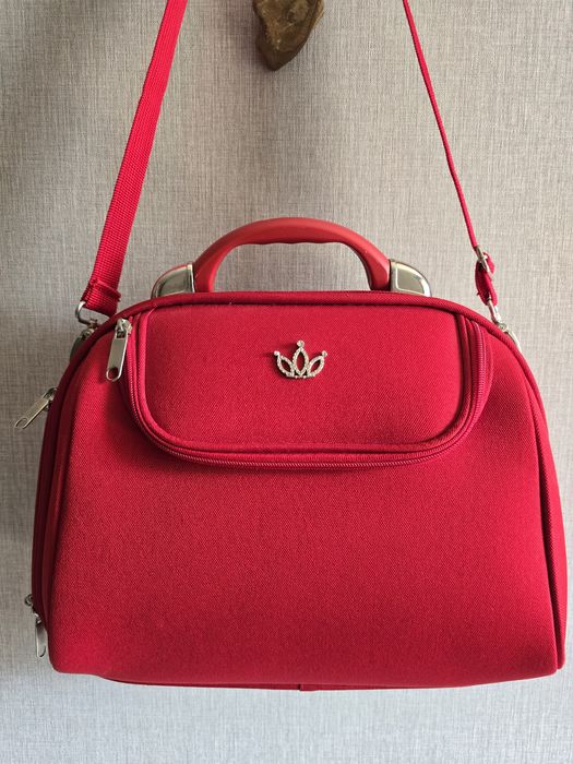 Дорожная сумка, красная сумка, косметичка, бьюти-кейс Oriflame. Б'юті кейс.
