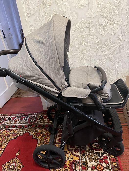 Продам коляску  Roan Bass Next  2 в 1 в отличном состоянии всё исправно.
