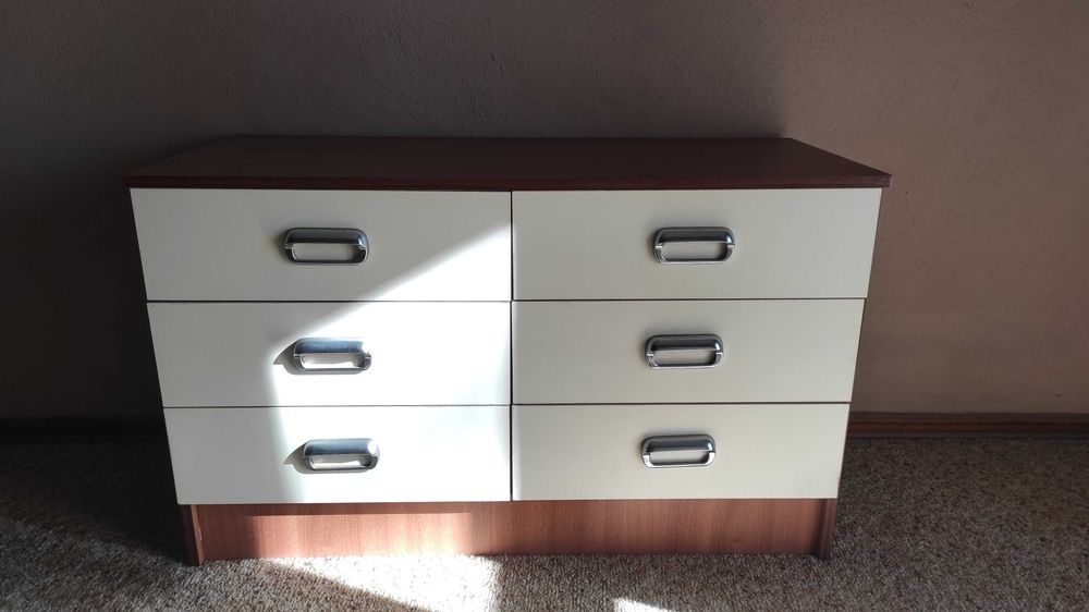 Mobília Quarto - Cómoda + Mesa de Cabeceira Vintage Bom Estado