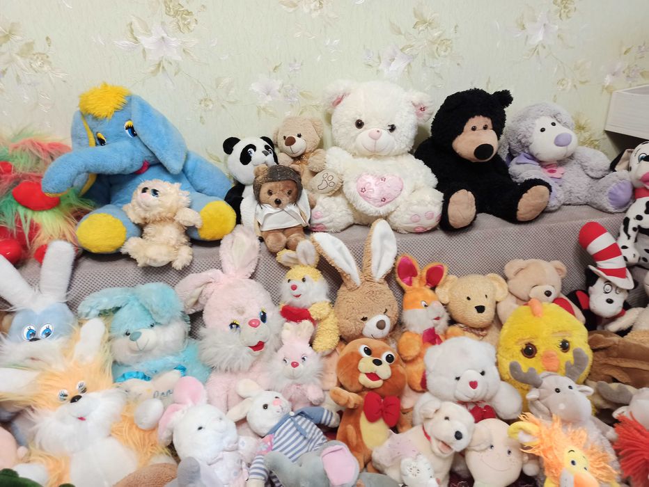 Мягкие детские игрушки. Можно для собак. Много