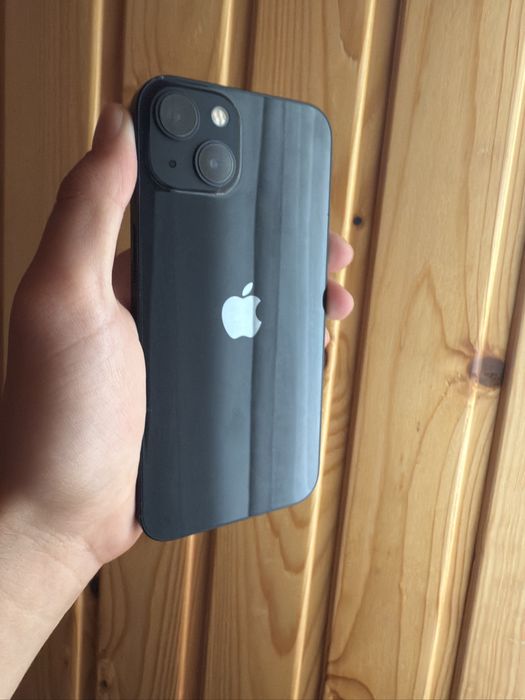 Продам iphone 13 колір midnight 256 gb в нормальному стані терміново
