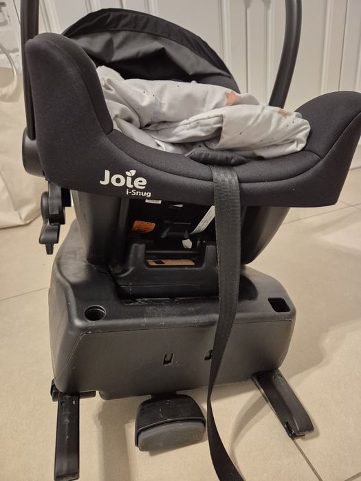 Fotelik Joie I-snug wraz z bazą