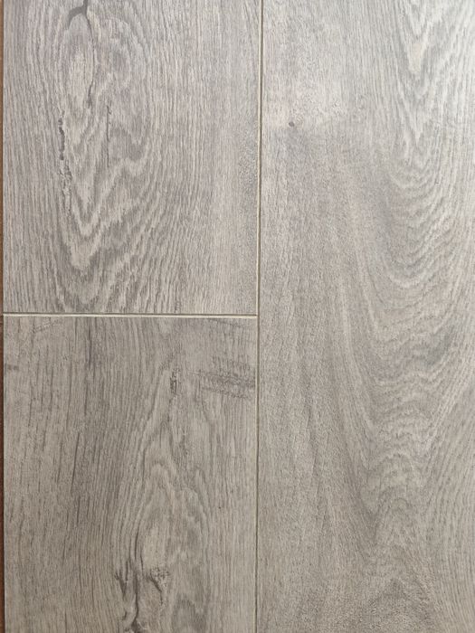 Montaż paneli podłogowych