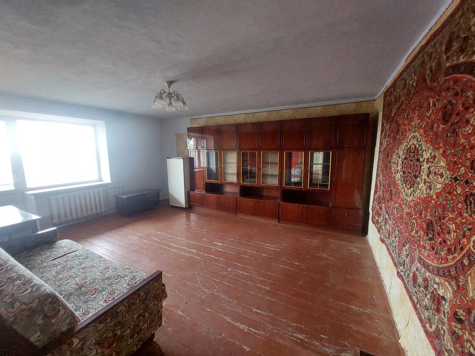 Продажа / обмен 2 комн Космонавтов / Херсонское шоссе  Площадь Победы