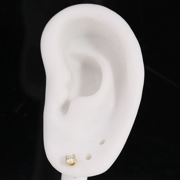 Złote kolczyki. brylantami 0.42ct ponadczasowe 18K