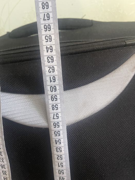 Чемодан дорожный