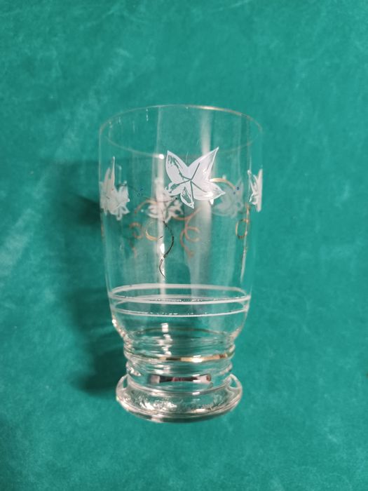 Jarro e 4 copos de refresco