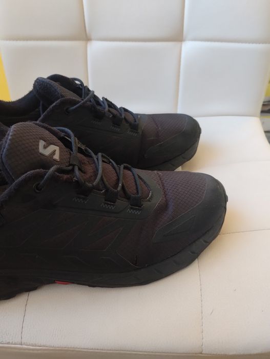 Кросівки чоловічі