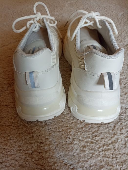Adidasy białe nowe r 41 eleganckie