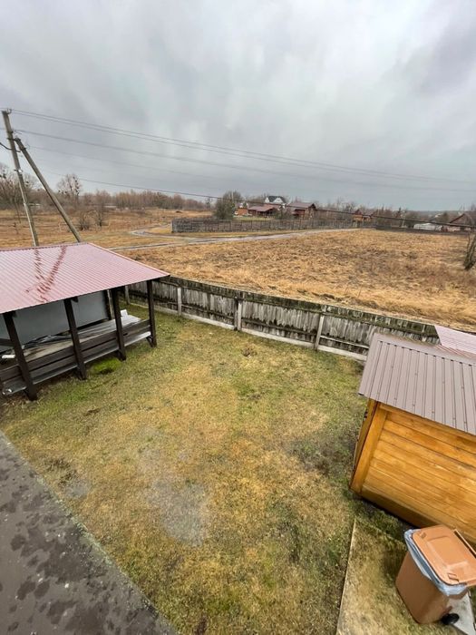 Новий будинок з лазнею біля Дніпра