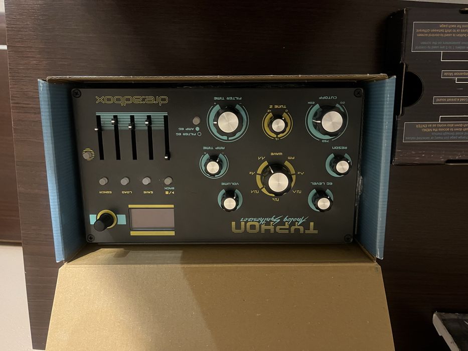 Dreadbox Typhon