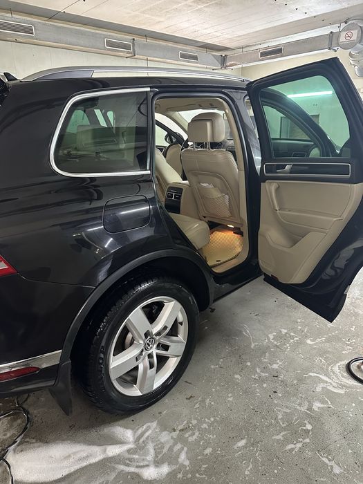 Продам  власний автомобіль WV Touareg