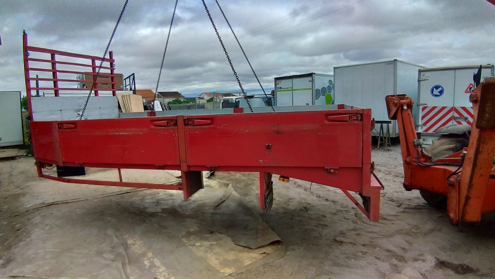 Estrado porta carros/máquinas