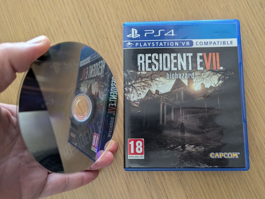 Jogo PS4 - Resident Evil (7) Biohazard
