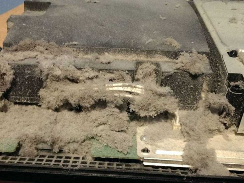 Ремонт та обслуговування Playstation 4 та ігрових геймпадів