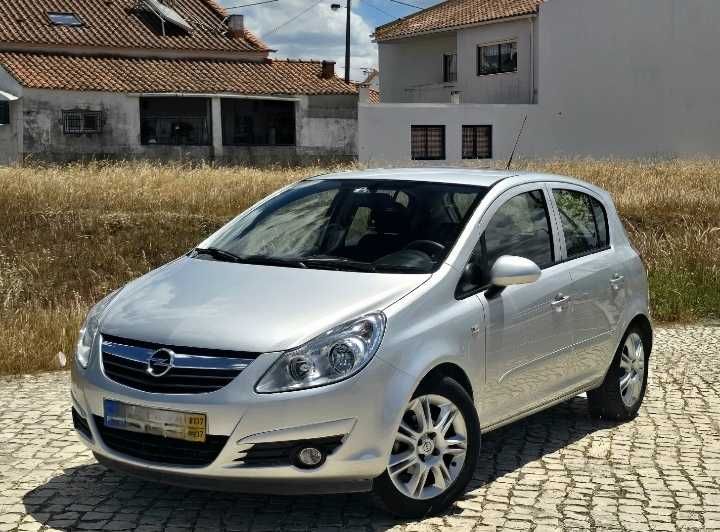 Alugo carros usados impecáveis