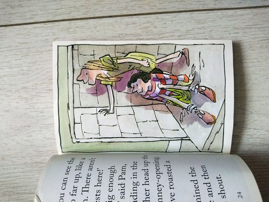 Книжка Secret Seven на английській дитяча мові