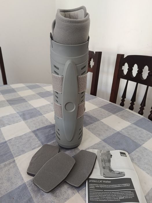 Bota ortopédica mobilizadora. Nova e muito barata . Tamanho S