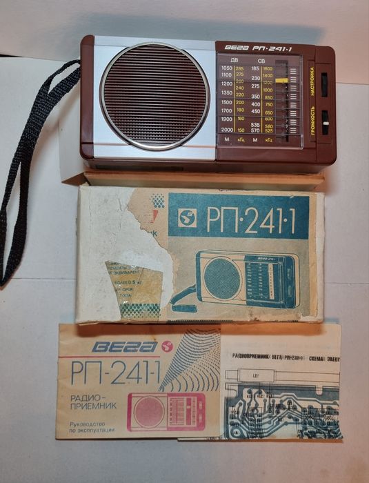 Радиоприемник Вега РП-241-1, СССР