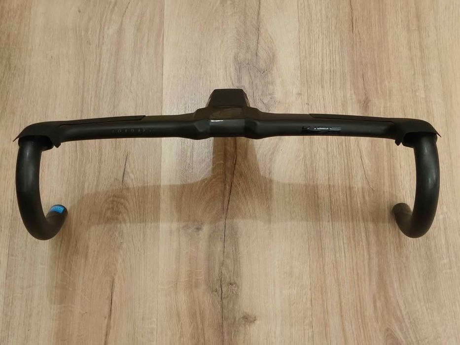 Guiador integrado Shimano PRO Vibe EVO Carbon "NOVO"