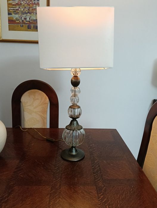 Candeeiro com base em cobre e vidro e abajur incluído