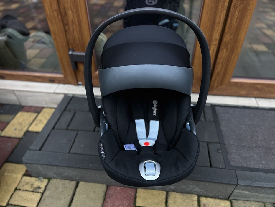 Автолюлька Cybex cloud Z+ i-Size/ Cybex Base isofix Z