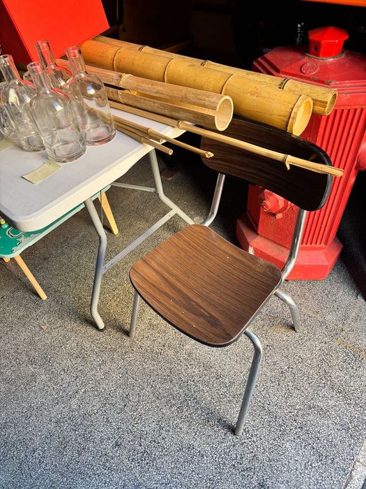 Cadeira de mesa, anos 70, castanho escuro