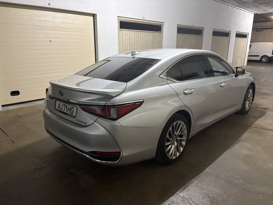 Lexus ES300h Luxury Line