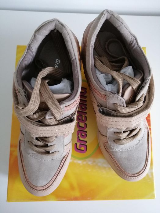 Sneakersy na koturnie 36
