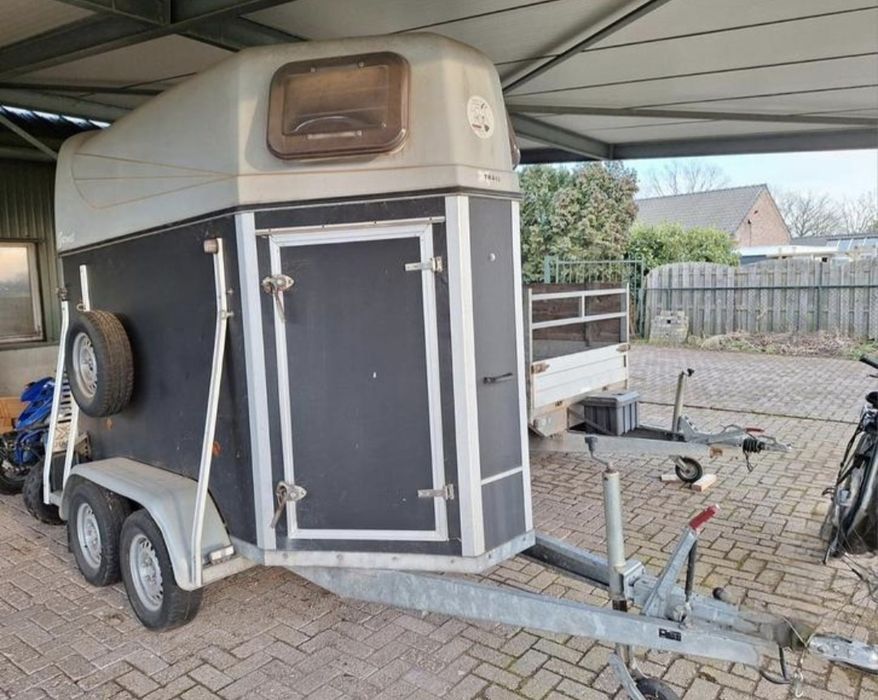 Przyczepka konna do przewozu zwierząt dmc 1600 holenderska