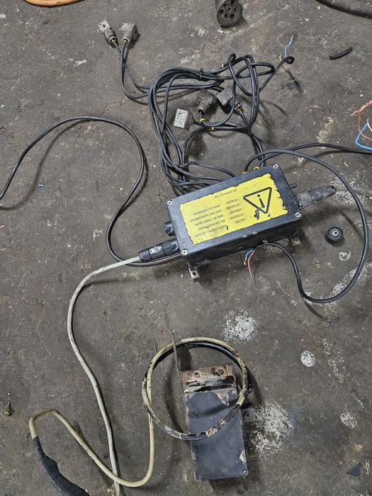 Болоки, пульти, антен  Scanreco, Hetronic, Cifa ітд