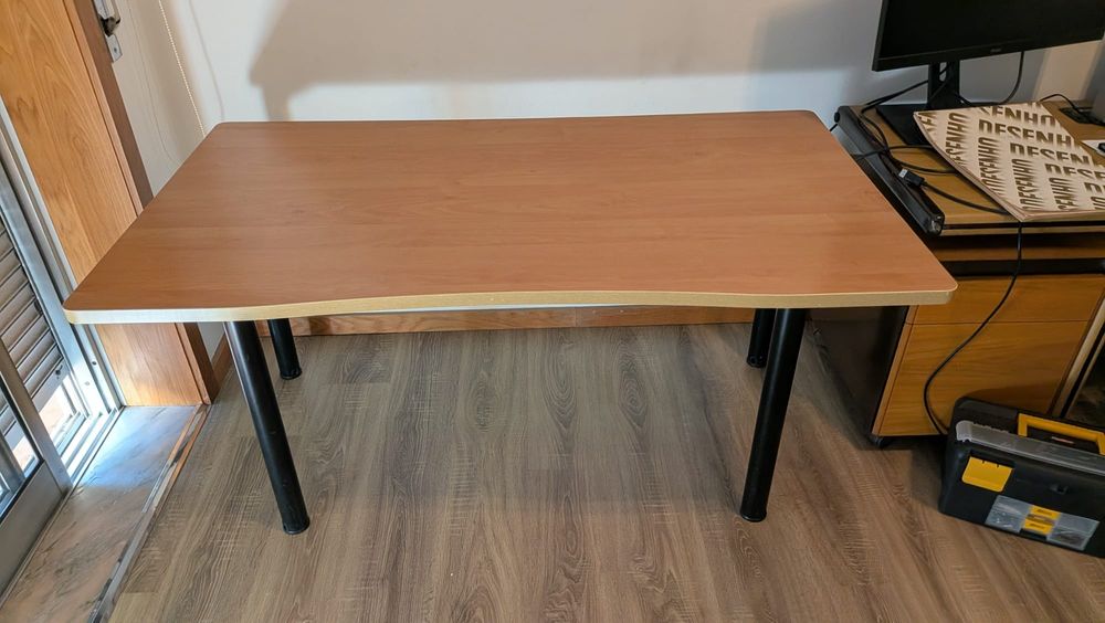Secretária 80x140