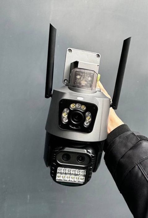 Топова камера відеонагляду 12МП ICSEE WIFI PTZ бінокулярна лінза P15