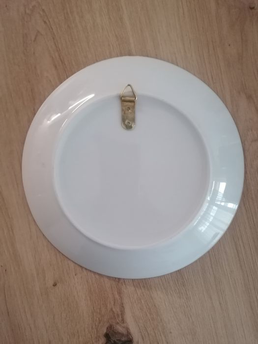 porcelanowy talerzyk ozdobny J. C. V. Hunnik Hand