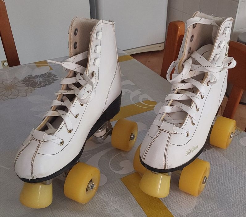 PATINS DE 4 RODAS COMO NOVOS N° 36. Casa , Escola , Parque , Desporto  , Exercitar.