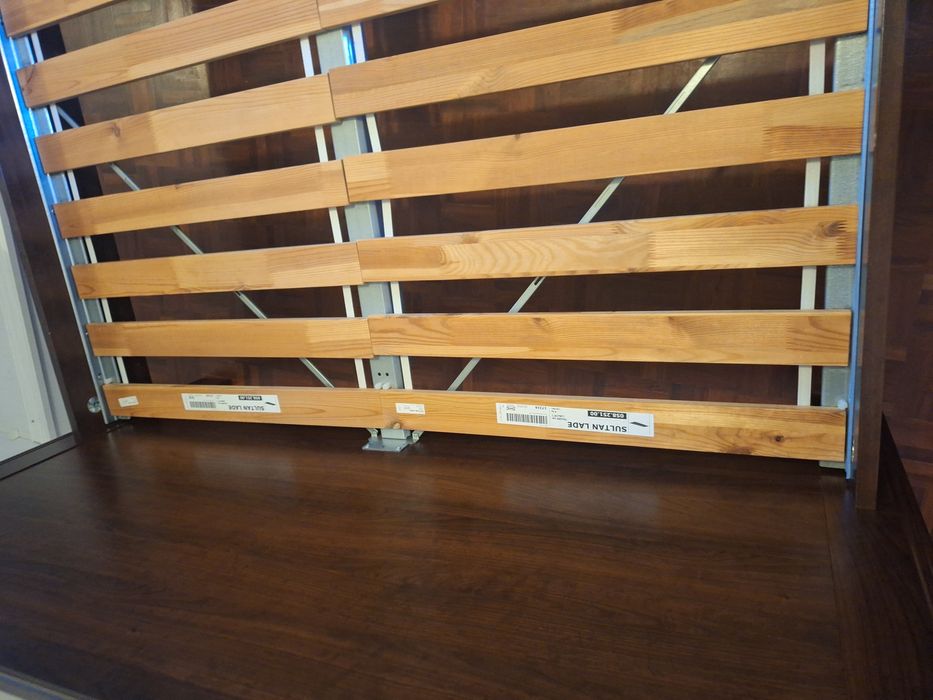 Cama + colchão ( opcional) Ikea