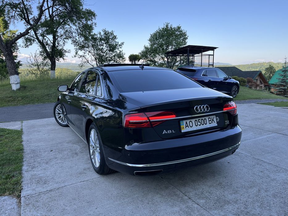 Продаю Audi A8 Long