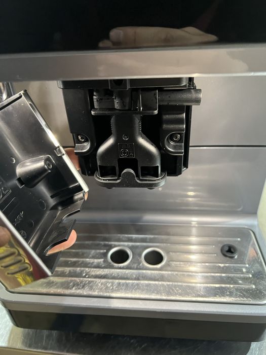 Кавомашина Miele CM63