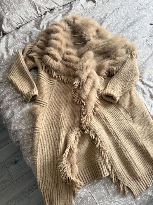 Sweter z futrem/ płaszcz