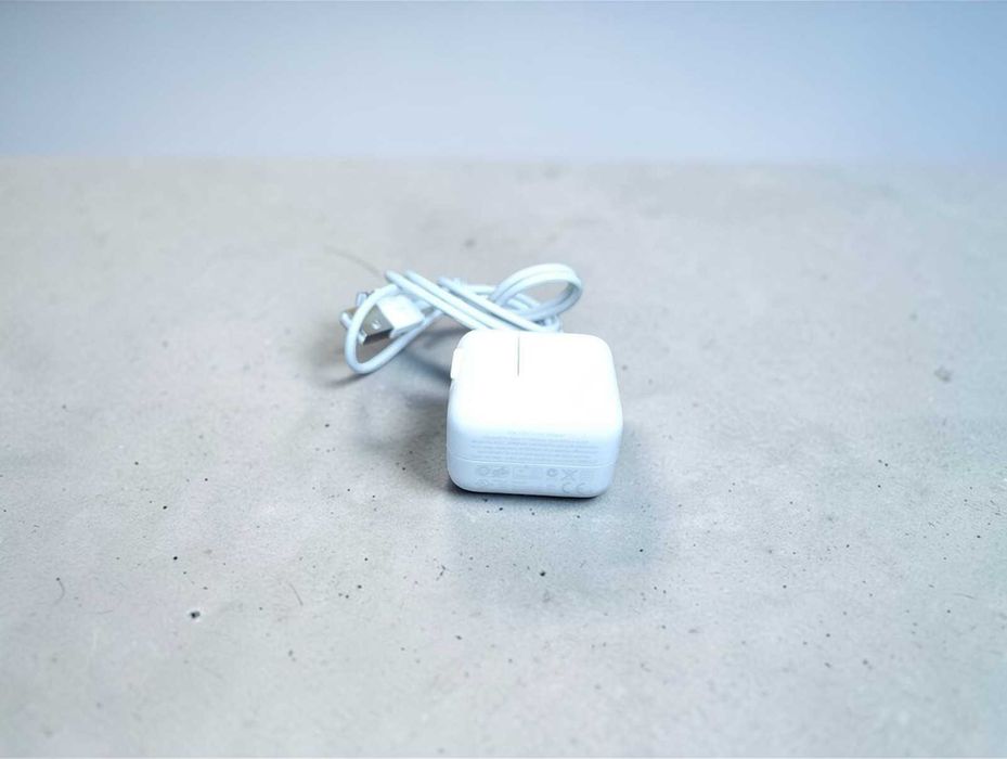 Оригінальний мережевий адаптер Apple 10W USB Power Adapter модел A1357