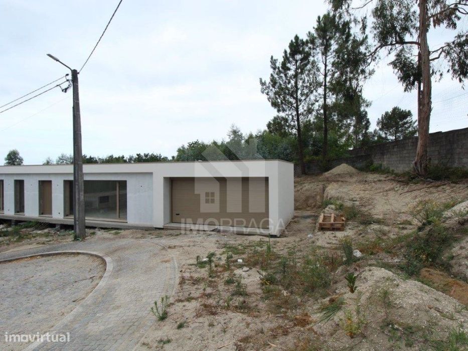New 3-Bedroom Semi-Detached House for Sale in Rendufinho - Póvoa de Lanhoso