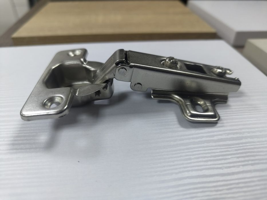 Петля меблева наружня без дотягу