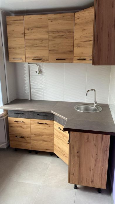 Кухня,тумба,мийка