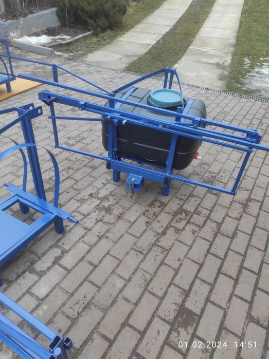 Оприскувач Опрыскиватель  для мінітрактора та трактора.від 5 до 10 м